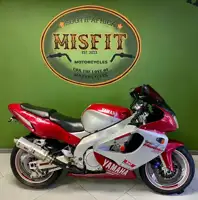 Yamaha YZF-R1 2000 specs