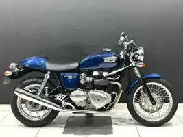 2005 Triumph Thruxton 900 specs