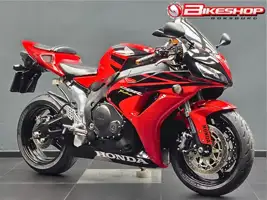 Honda CBR 1000RR Fireblade 2006 specs