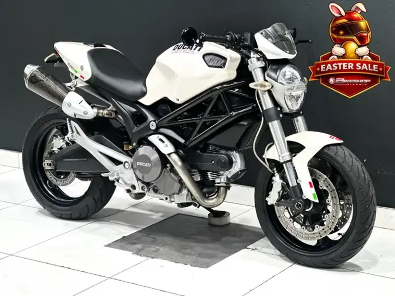 Monster 696 specs