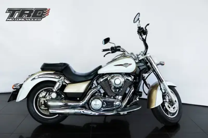 Kawasaki VN 1700 Classic 2010 specs