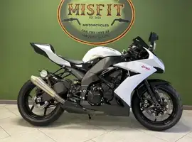 Kawasaki ZX-10R Ninja 2010 specs