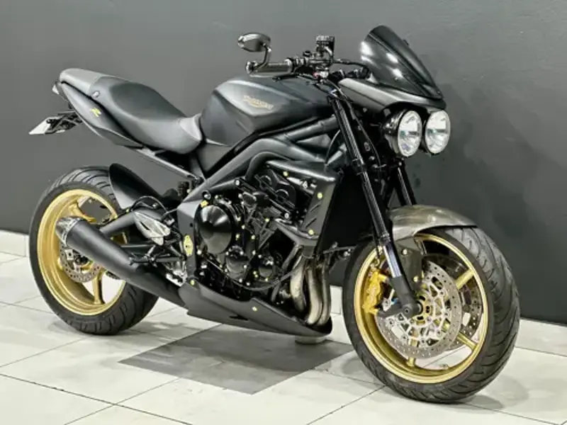 Triumph Street Triple 675 2010 specs