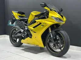 2012 Triumph Daytona 675 specs