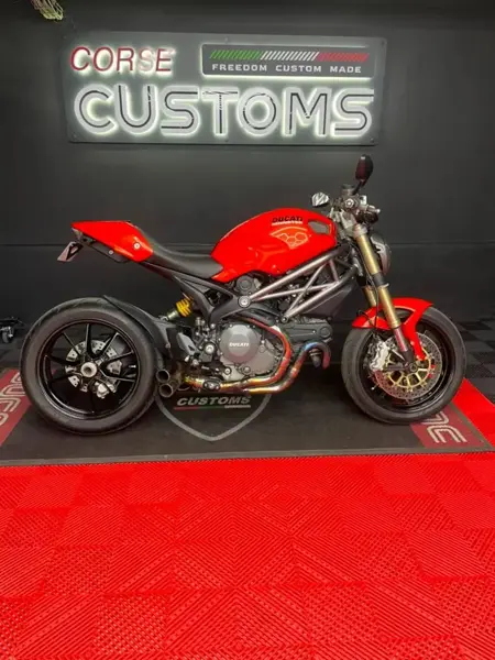 2013 Ducati Monster 1100 EVO