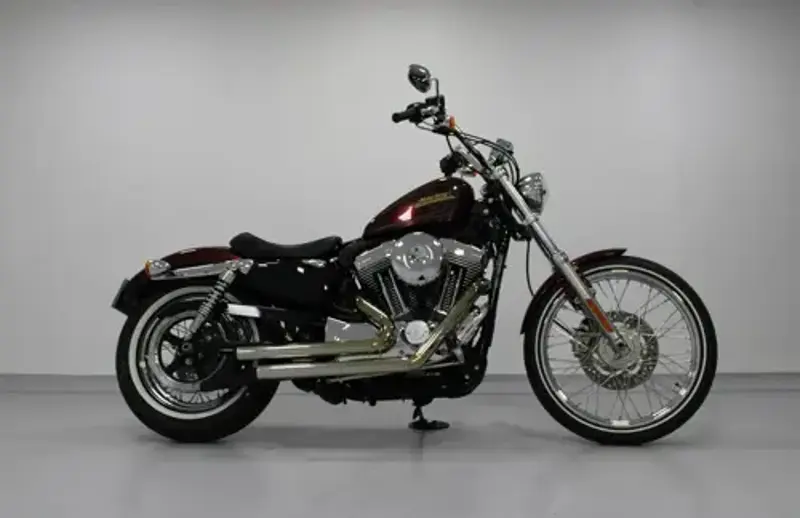 2013 Harley-Davidson Sportster Seventy-Two