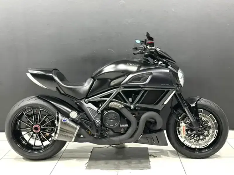2014 Ducati Diavel Dark