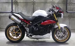 2014 Triumph Speed Triple R specs