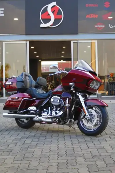CVO Road Glide Ultra specs