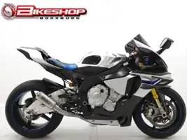 Yamaha YZF-R1M 2015 specs