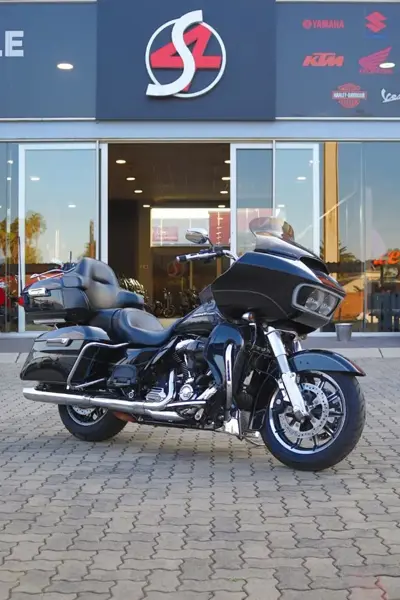Road Glide Ultra specs