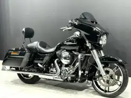 2016 Harley-Davidson Street Glide specs