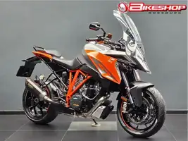 2016 KTM 1290 Super Duke GT specs