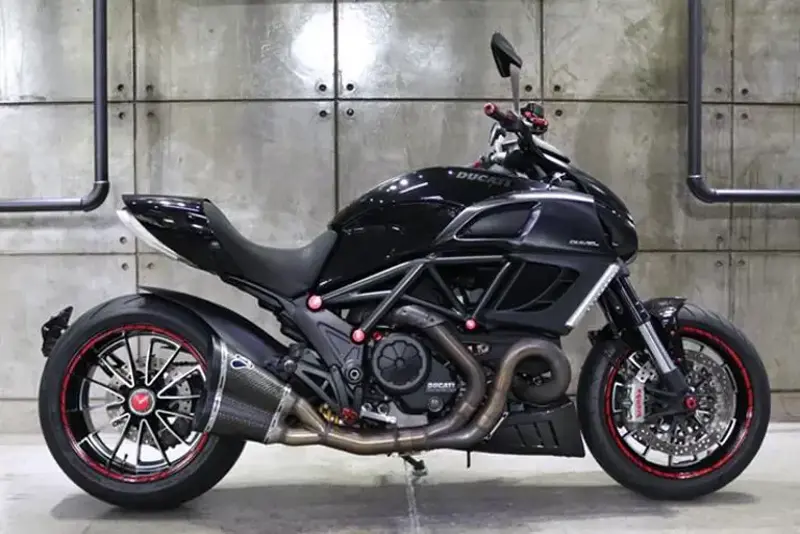 Diavel specs