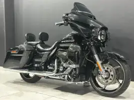 Harley-Davidson CVO Street Glide 2017 specs