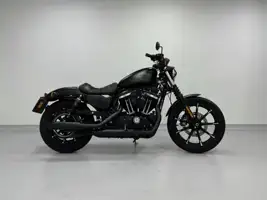 2017 Harley-Davidson Sportster Iron 883 specs