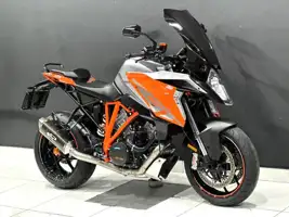 KTM 1290 Super Duke GT 2017 specs