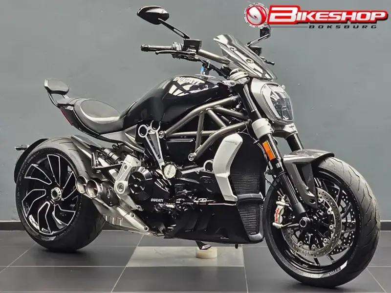 XDiavel S specs