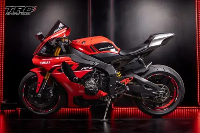2018 Yamaha YZF-R1