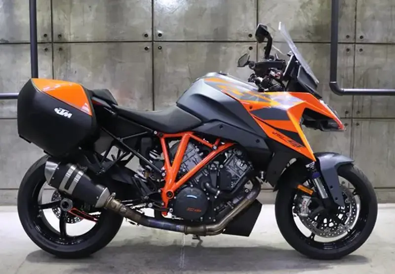 1290 Super Duke GT specs
