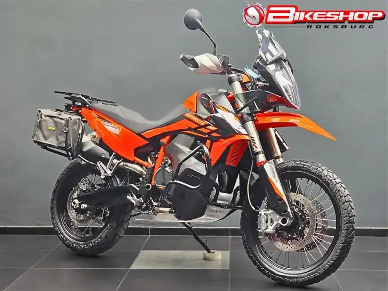2023 KTM 890 Adventure