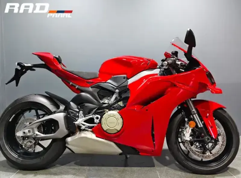 2025 Ducati Panigale V4