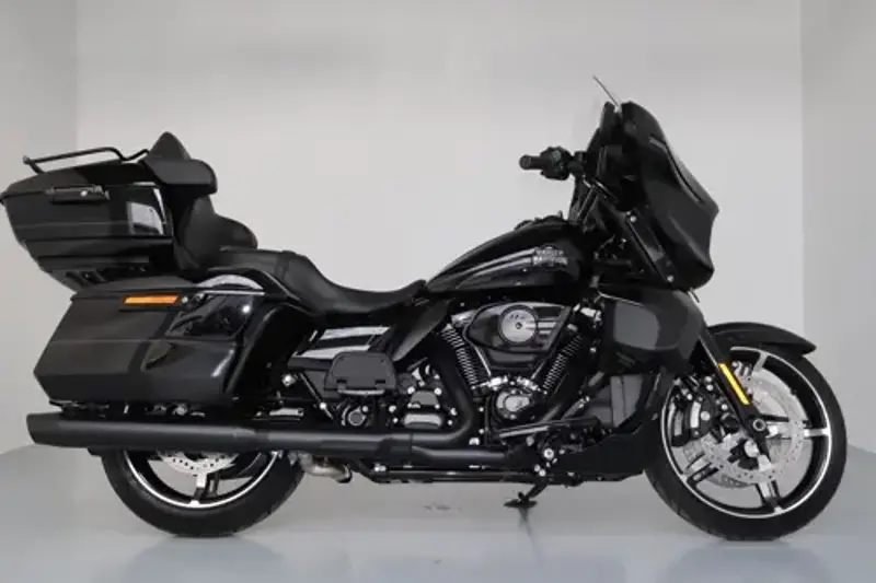 2025 Harley-Davidson Street Glide Ultra