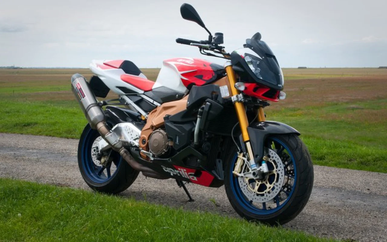 Aprilia Tuono 1000 R Factory 2008 specs