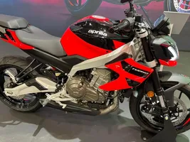 2025 Aprilia Tuono 457 specs