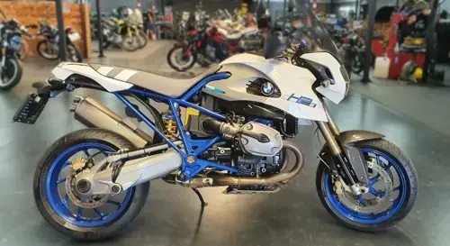 BMW HP2 Megamoto 2009 specs