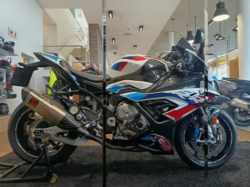 BMW M 1000RR 2022 specs