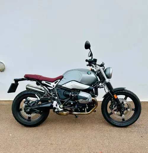 2022 BMW R nine T Scrambler specs