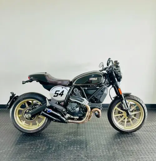 Ducati Scrambler Cafe Racer 2017 specs