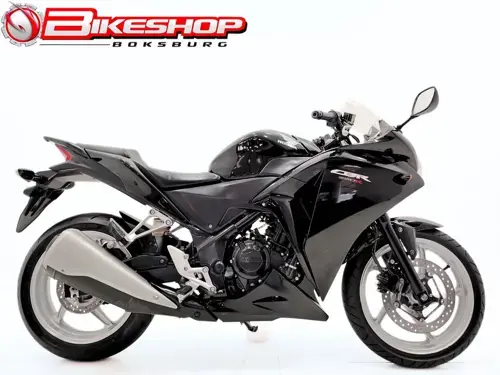 Honda CBR 250R 2012 specs