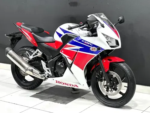 Honda CBR 300R 2014 specs