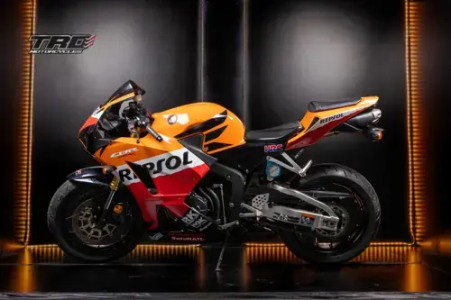 Honda CBR 600RR 2016 specs