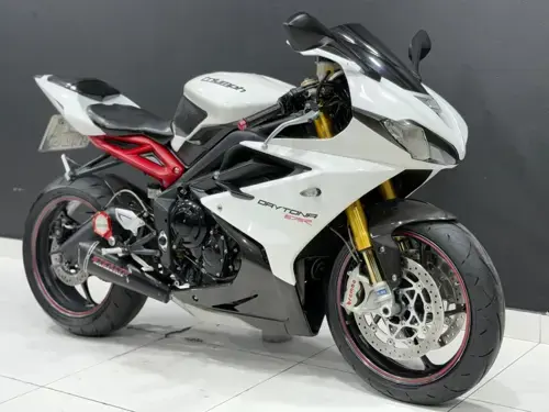Triumph Daytona 675R 2013 specs