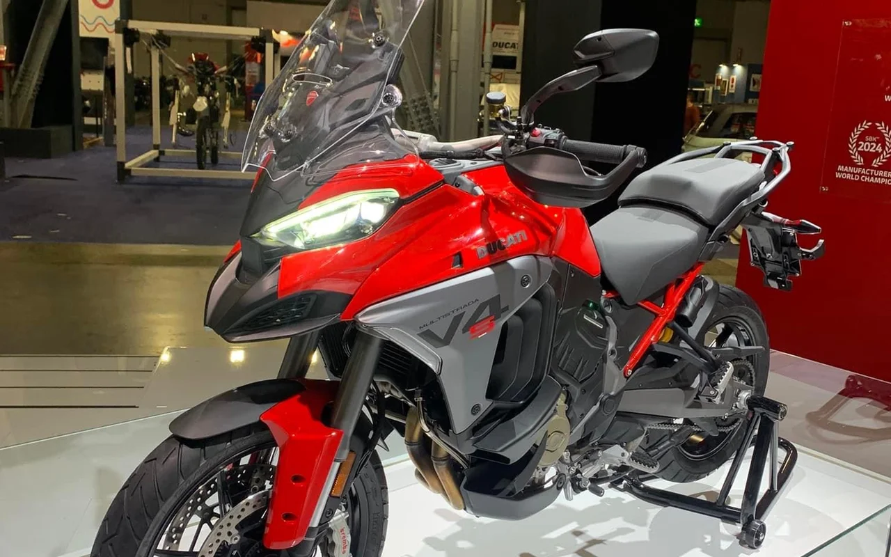 2025 Ducati Multistrada V4 / V4S