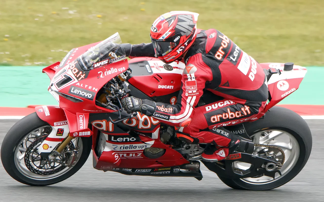 2026 Ducati Panigale V4 R