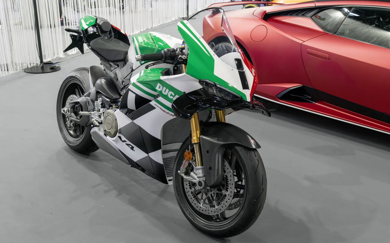 Ducati Panigale V4 Tricolore 2025 specs