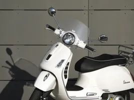 2011 Vespa GTS 300 specs