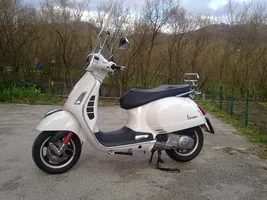 2010 Vespa GTS 300 Super specs