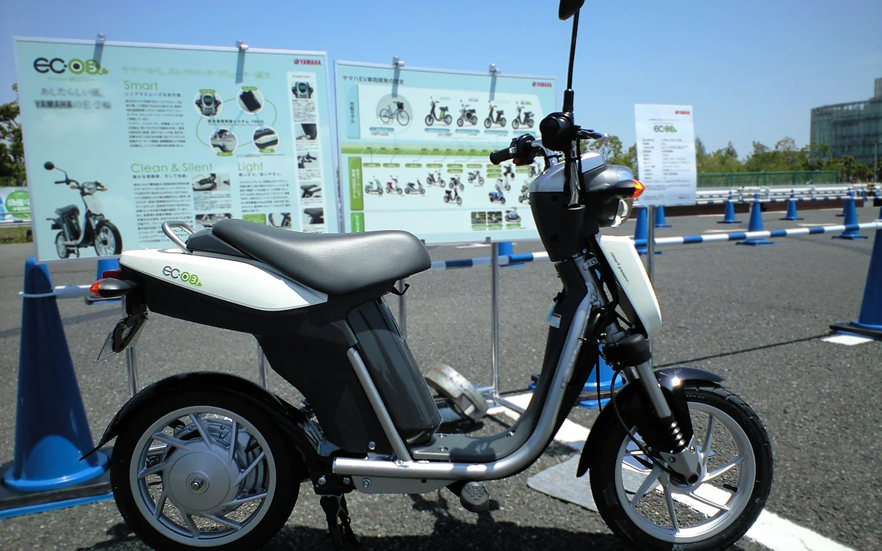 2011 Yamaha EC-03