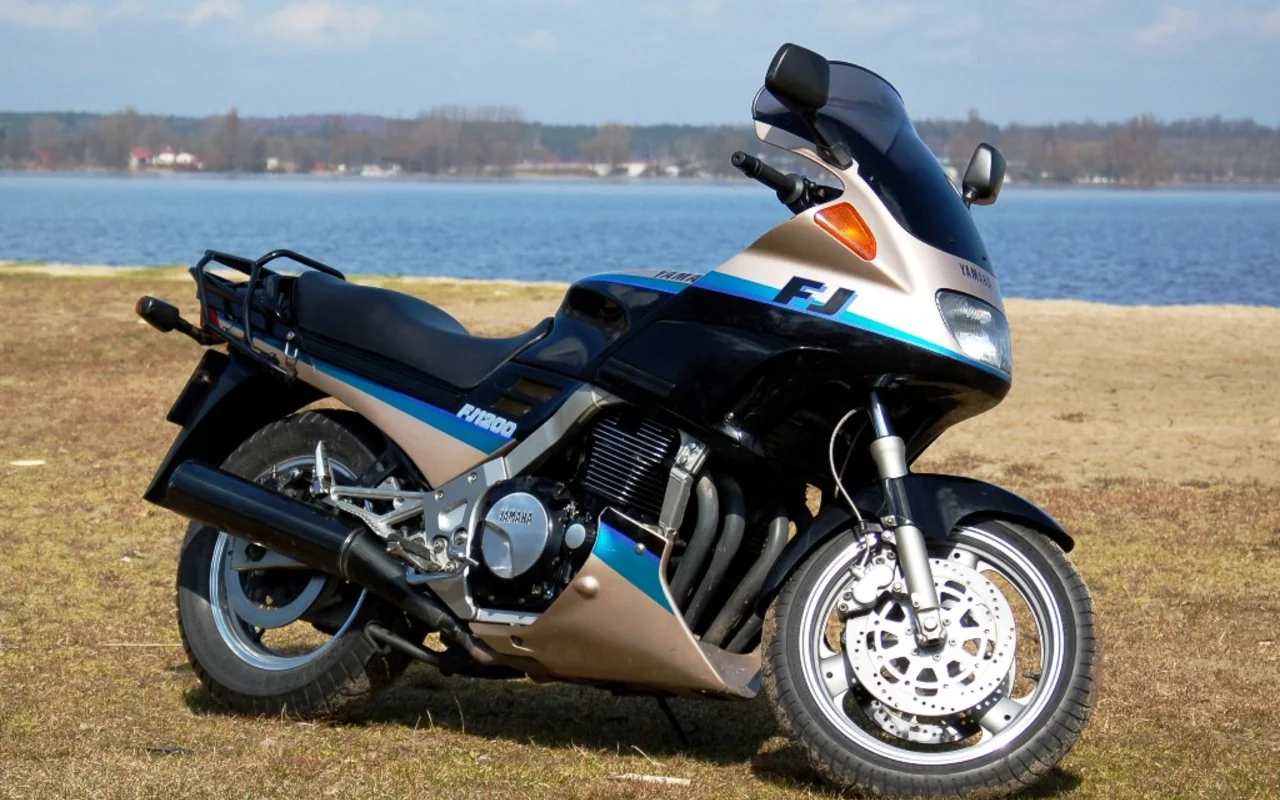 Yamaha FJ 1200 1986 specs