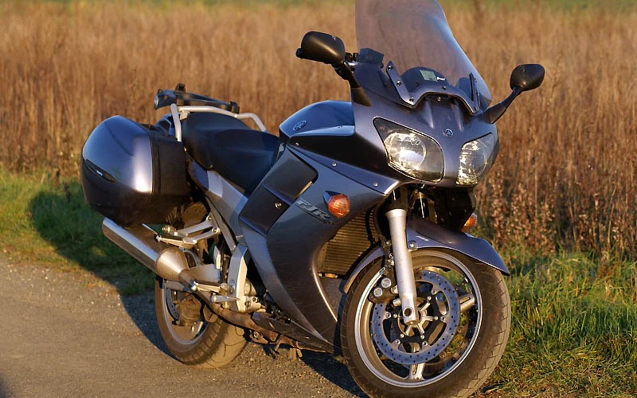 2004 Yamaha FJR 1300