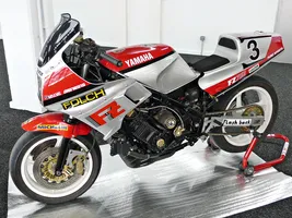 1985 Yamaha FZ 750