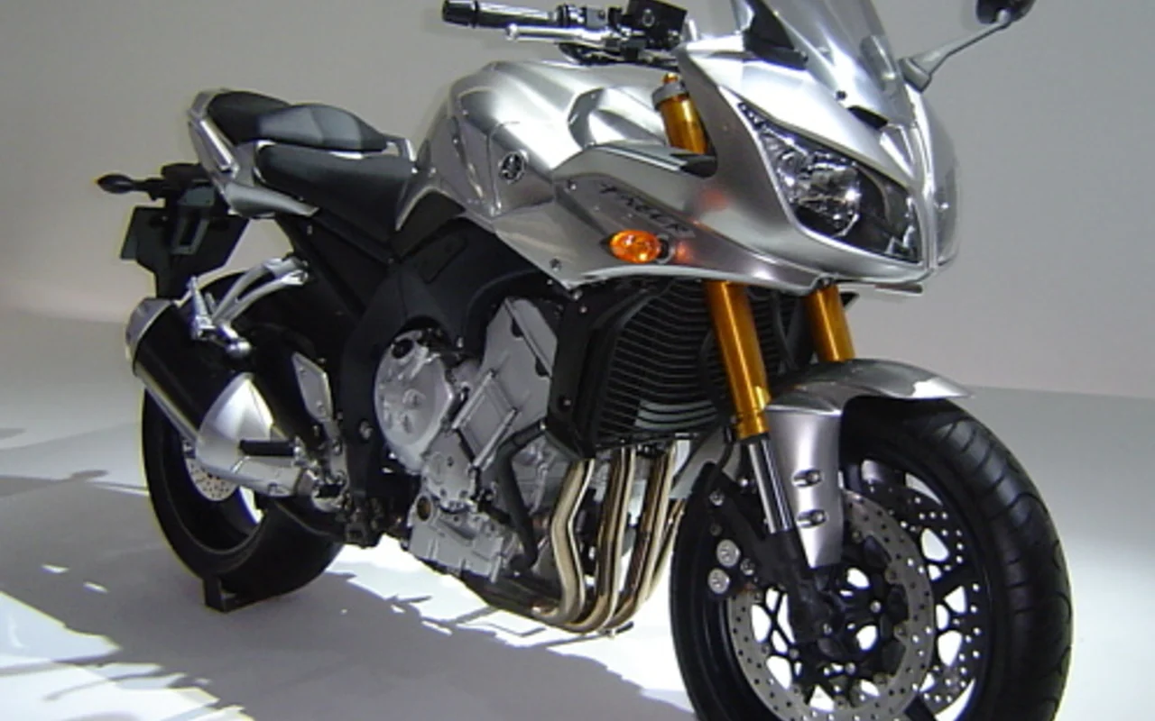 2005 Yamaha FZ1