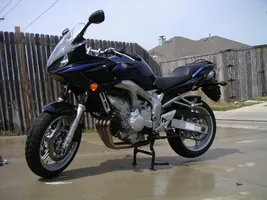 2004 Yamaha FZ6