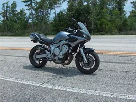 2005 Yamaha FZ6