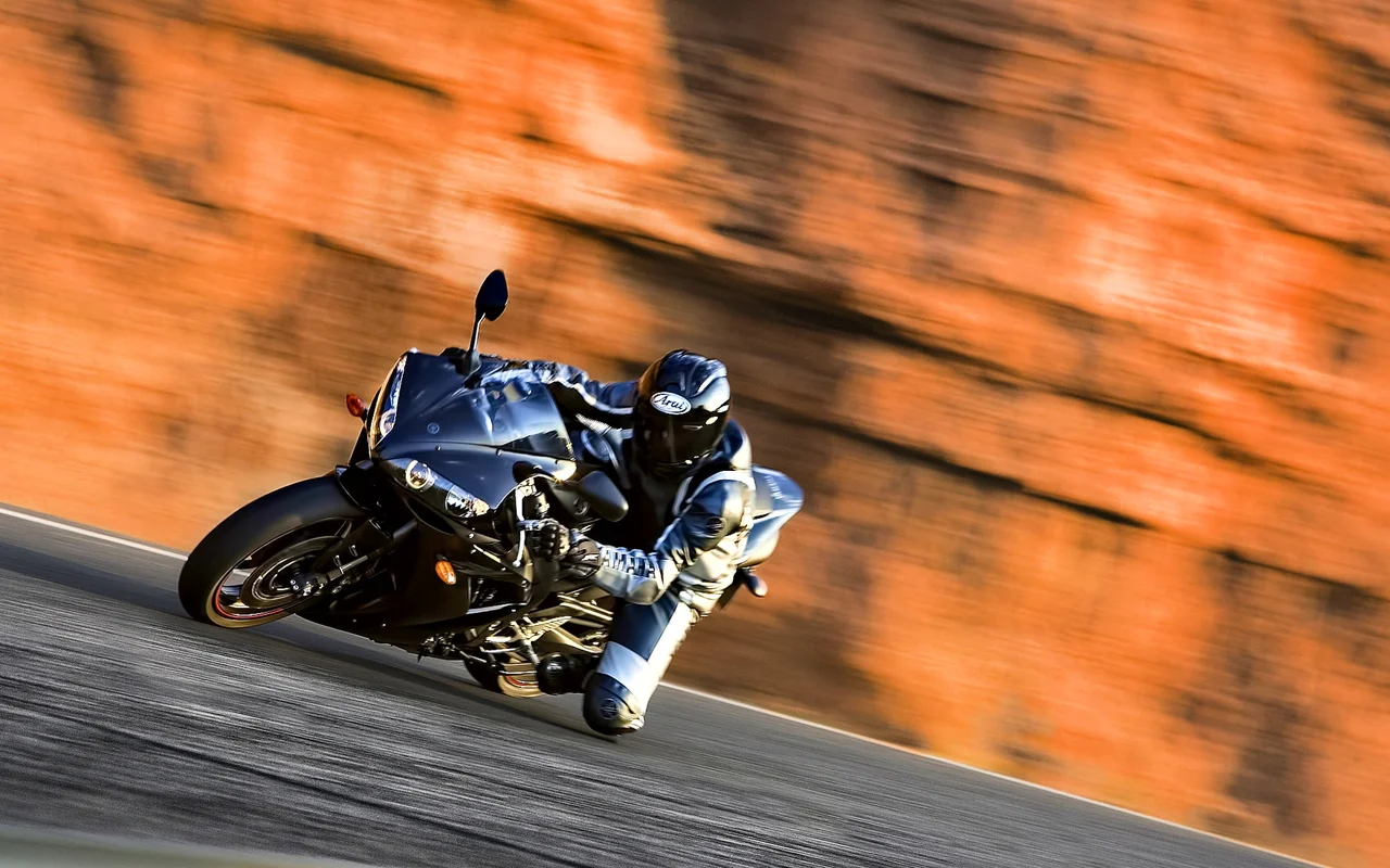 2023 Yamaha R1